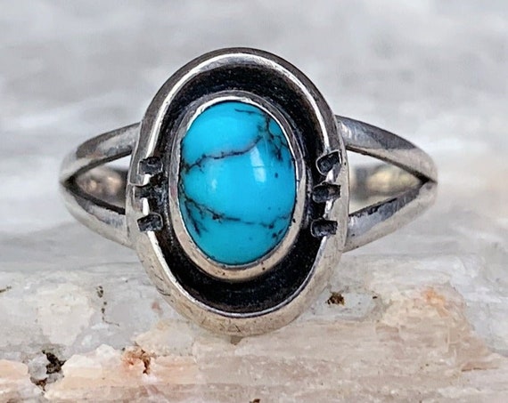 Dainty Vintage Sterling Silver Turquoise Ring, Si… - image 1