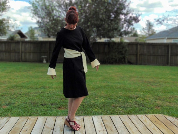 Vintage 60's Mod Black and White Long Sleeve Dress