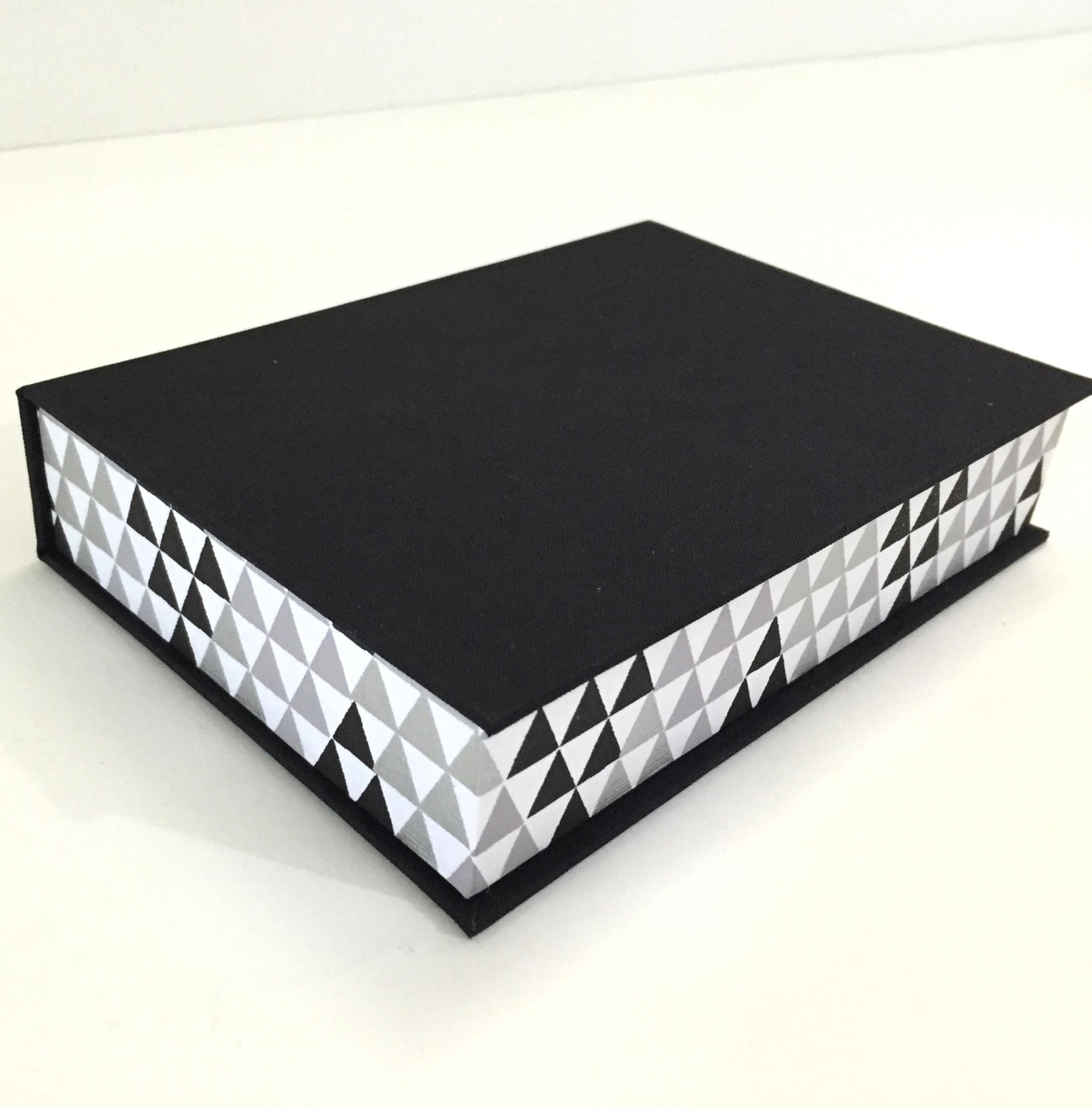 Photo box, portfolio box, postcard box, Black white gray and silver, triangle patterns box, clam shell box, for 4x6 or 5x7 photos