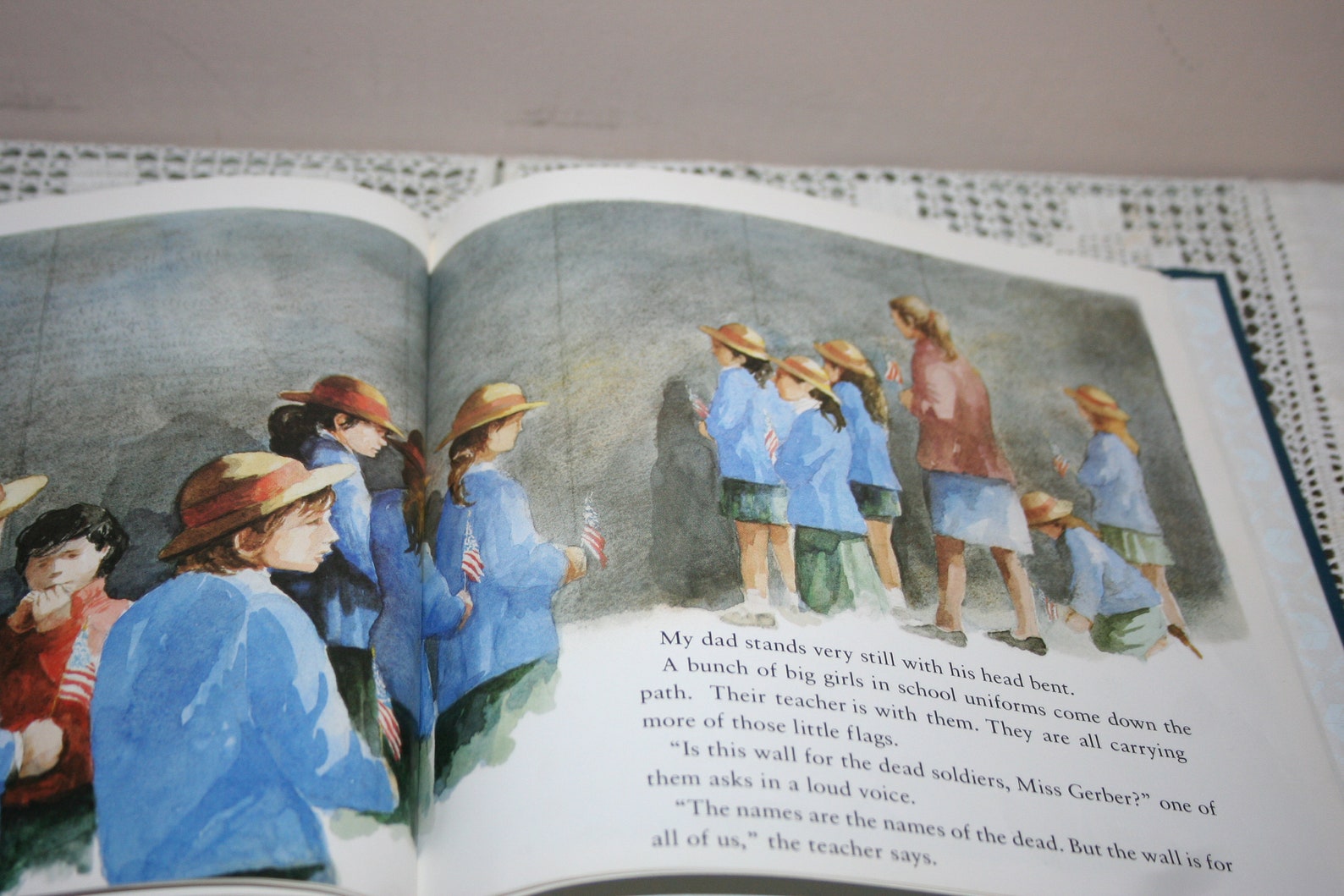 The Wall 1990 Eve Bunting Hardback Book Vietnam Veterans Etsy
