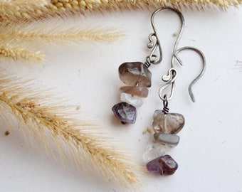 Boucles d'oreilles Ace Pride | Pendentifs en améthyste, quartz fumé, pierre de lune et argent sterling