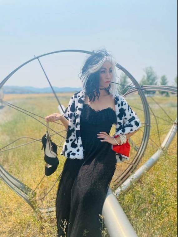 Plus size cruella deville cape sales