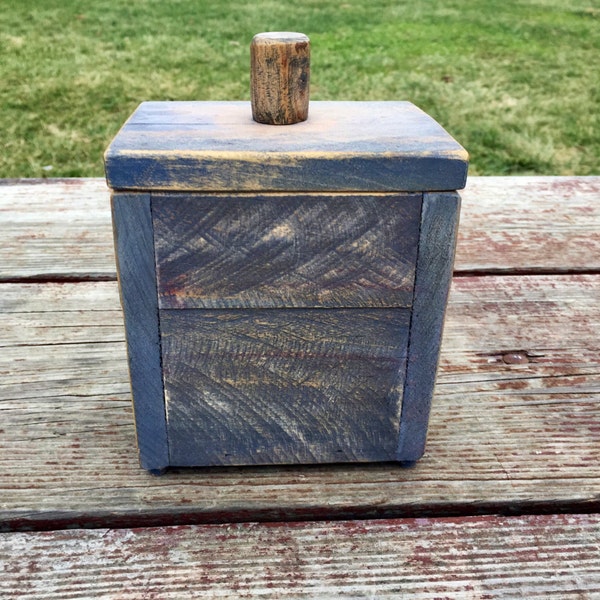 Spring Decor Reclaimed Wood Box Barn Wood Box Rustic Box Rustic Chic Decor Farmhouse Decor Barn Decor Trinket Box Storage Box Country Decor