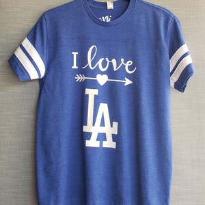 Koszulka młodzieżowa I Love LA. Koszulka młodzieżowa z krótkim rękawem Love LA. Koszulka baseballowa dla dzieci. Koszulka młodzieżowa Dodgers. Przystosowana do prezentów.