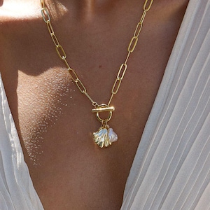 Capri Pearl Toggle Necklace, Gold Shell Necklace, Keshi Pearl Pendant, Beach Necklace, Coastal Jewelry, Gift for Her, Paperclip Chain