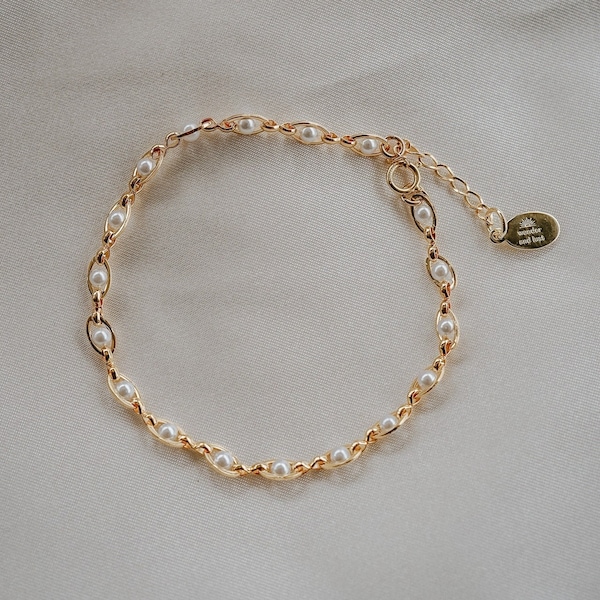 Pippa Perlenarmband, Zierliche Kettenarmband, Gold Perlenarmband, Armband für Braut, Hochzeitsarmband, Moderne Perlenarmband