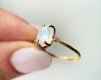 Moonstone Ring, Hexagon Ring, Rainbow Moonstone Ring, Gold Ring, Dainty Moonstone Ring, Twig Ring, Moonstone Ring Rose Gold, LUNAR RING