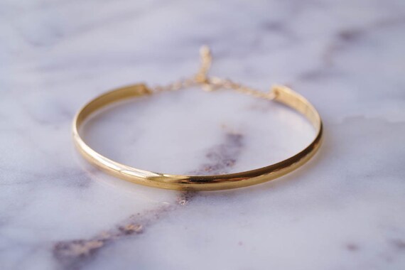 simple gold bangle bracelet