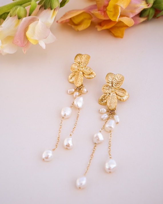 Gigi Pearl Earrings, Boho Bridal Earrings, Pearl Drop Earrings 