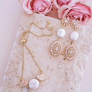 Greta Pearl Earrings