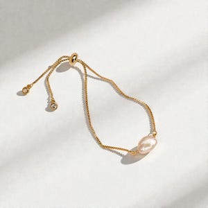 Süßwasser-Perlen-Goldkettenarmband, verstellbarer Bolo-Stil, alltäglicher Schmuck
