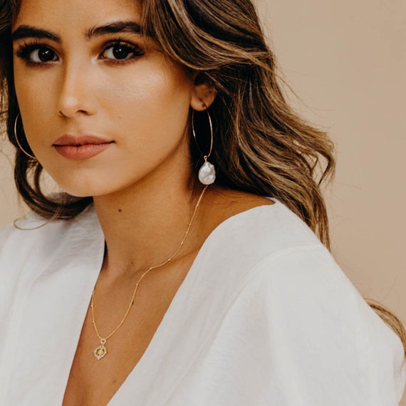 Large pearl hoops outlet