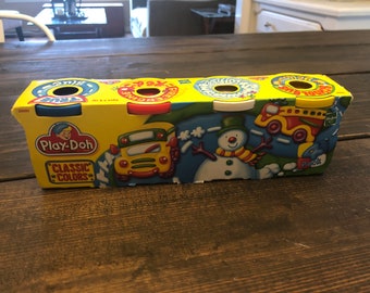 Vintage 1999 Pack Of 4 Hasbro Play-Doh Classic Colors School Bud Yellow Snowman White Fire Engine Red True Blue new in pack