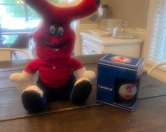 Vintage Carnival Cruise Line Freddy Funnels Mascot Plush Jumbo Large 17” And brand new VIP Club Mug