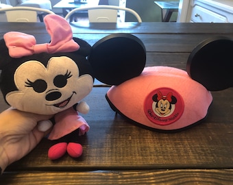 Disney Minnie Mouse Plush and Minnie Mouse hat