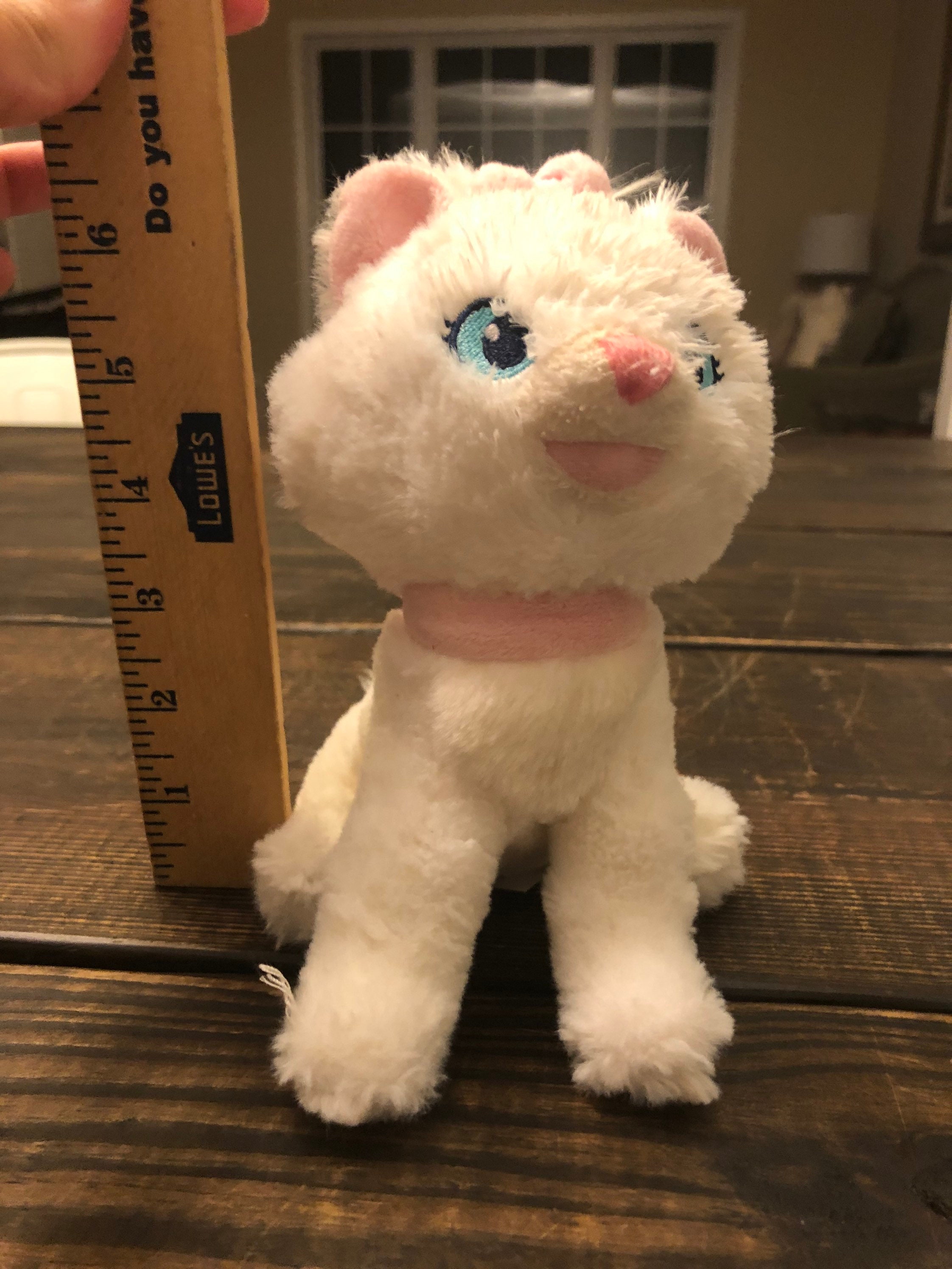 Disney marie cat 2025 stuffed animal