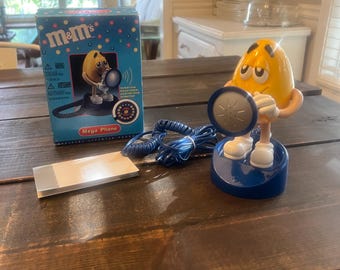 Vintage Yellow Peanut M&M Landline Mega Phone Telephone W/ Cord In Box Never Used