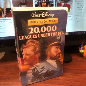 Vintage Walt Disney 20,000 Leagues Under The Sea VHS factory Sealed Rare