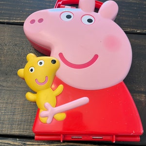 2003 Peppa Pig Toy Storage Plastic Carrying Case with Handle