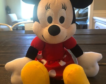 Kohls Cares Disney Minnie Mouse Plush Stuffed Animal