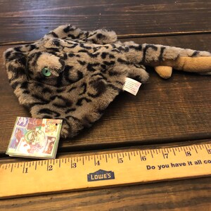 Vintage 1999 K&M International StingRay HoneyComb plush stuffed animal with tags. image 3