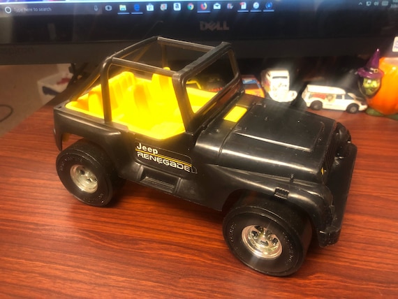 Jeep Wrangler Renegade >> Vintage Tootsietoy Jeep Wrangler Renegade Plastic Vehicle Tootsie Toy Jeep Wrangler Renegade >> Vintage Tootsietoy Jeep Wrangler Renegade Plastic Vehicle Tootsie Toy