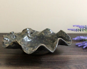 Wavy frogspawn bowl, glazed stoneware, rustic décor, large platter, green brown