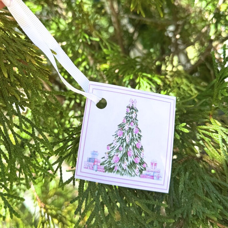 Hallmark Keepsake Ornamento Di Natale 2024 – Nifty Fifties, Scatola Retrò Con Tre Babbi Natale, Dimensioni 7,9x5,3x2,3 Cm, Regalo Per Collezionisti