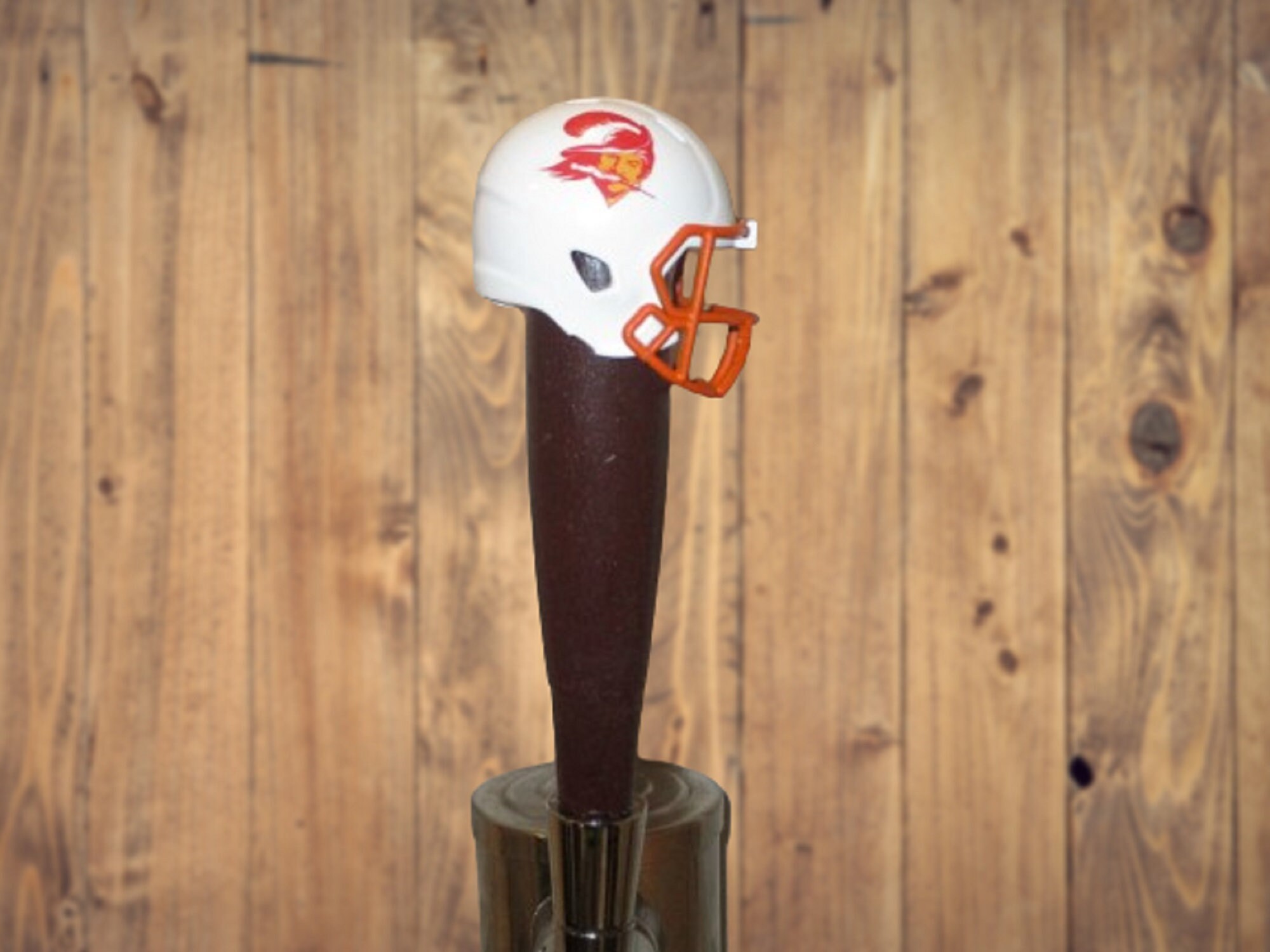 football beer helmet Personalized Football-Helmet 25oz Sports Mug: Alcohol And Spirits Flasks: Coffee Cups & Mugs The ultimate gift for sports lovers Corona Beer Full Size Football
