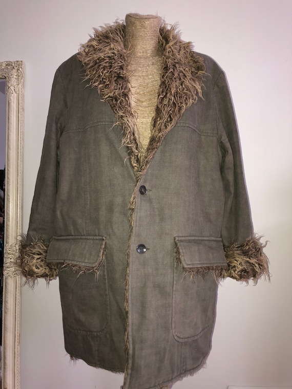 Vintage shaggy fur coat / vintage oversized coat /