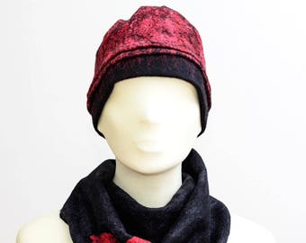 Chapeau en laine feutree, bonnet élégant en laine, rouge et noir, cadeau de Noel pour elle