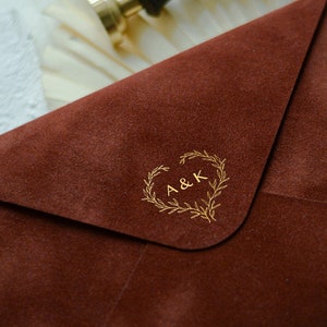 Monogrammed velvet envelope / custom design  / Foil embossing/C6 size/ 114x162mm / 4.5 x 6.4in /wedding envelope / luxury gift envelope