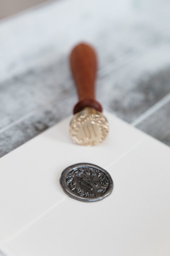 Custom Wax Seal Stamp - Custom Botanical Border Single Initial Wax Seal Stamp (27 Designs)