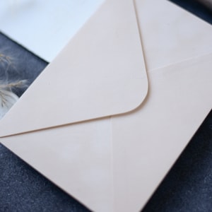 Champagne Velvet envelope C6 / wedding envelope / gift wrapping / elegant envelope / elegant gift envelope C6 size/ 114x162mm / 4.5 x 6.4in