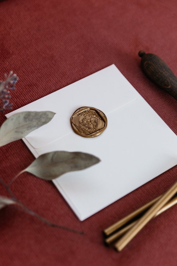 Custom Wax Seal Stamp - Custom Botanical Border Single Initial Wax Seal Stamp (27 Designs)