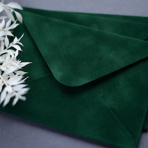 Velluto verde intenso / busta da matrimonio / formato C6 / 114x162 mm / 4,5x 6,4 pollici / busta elegante / busta regalo elegante