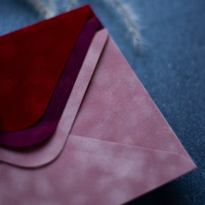 Shades of Red Velvet envelopes: Sample Pack of 3 / wedding envelope / C6 size/ 114x162mm / 4.5 x 6.4in / elegant envelope