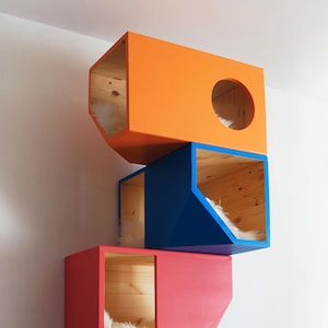 Colorful Catissa, Modular Cat House image 1