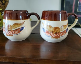 Pair vintage McCoy pottery Spirit of 76 Eagle Mugs Crock Coffee tea drink National Gallery of Art DC USA patriotic kitchen ware