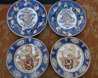 4 vintage armorial Satsuma hand painted porcelain desert plates Japan or China decor plate set blue white Lion ornate lovely asian