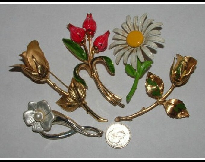 Lot Sale of 5 Brooches, Vintage Flower Brooches , Flower Power Brooches