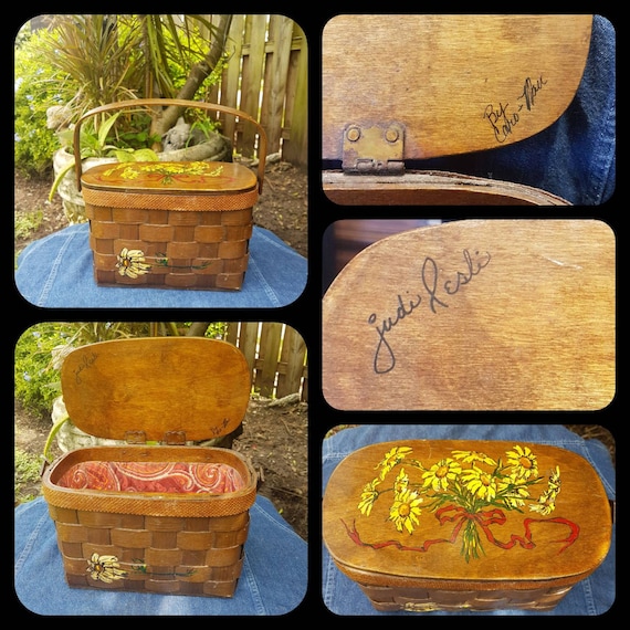 Vintage wood Purse ,Wooden basket, Folk Art purse,