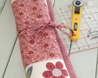 Patchwork Design Roll / Set for Quilting - Make a Matching Design Mat and Pin Cushion (PDF Digital Pattern to Download)