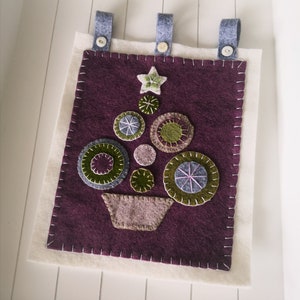 PDF Wool Penny Hand Sewing Pattern for Christmas Tree Hanging Decoration and Coaster Make Using Wool and Felt image 2