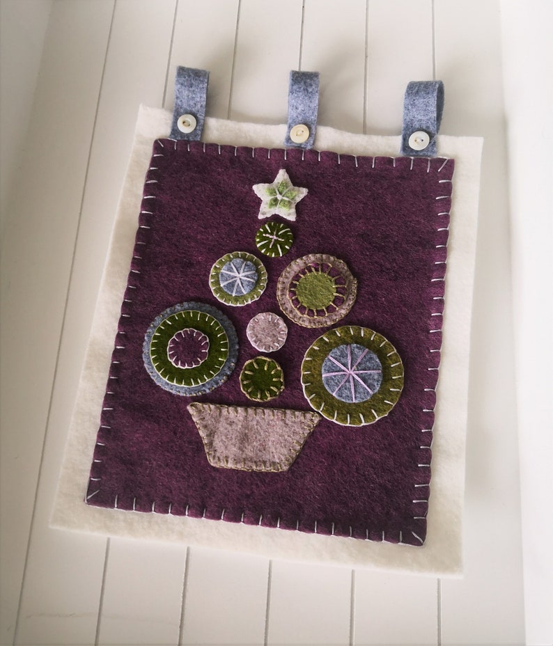 PDF Wool Penny Hand Sewing Pattern for Christmas Tree Hanging Decoration and Coaster Make Using Wool and Felt image 2