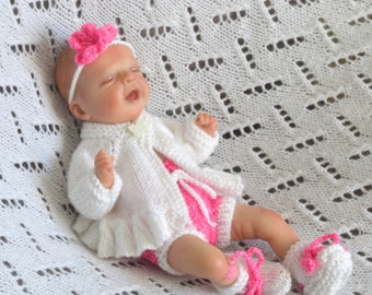 10/11  inch micro preemie reborn/silicone doll hand knitted, clothing set (doll not included)