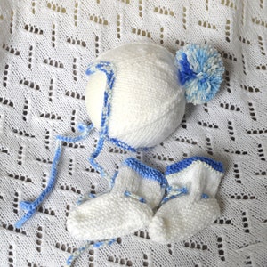 Reborn/silicone doll set , 2x Hand knitted and bootees sets image 3