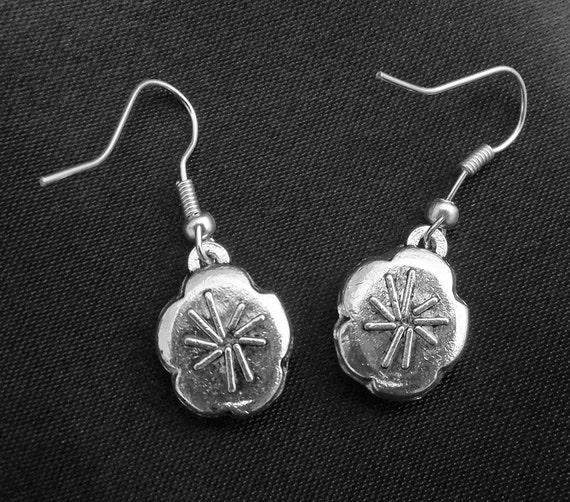 Encanto De Sol De Plata Tibetana Gancho cuelgan pendientes 1 par vendedor del Reino Unido