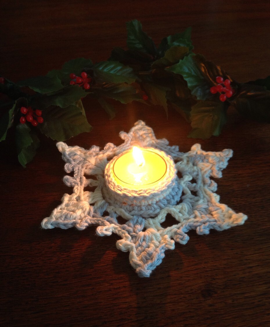 Snowflake Christmas Tea Light Holder main image 0