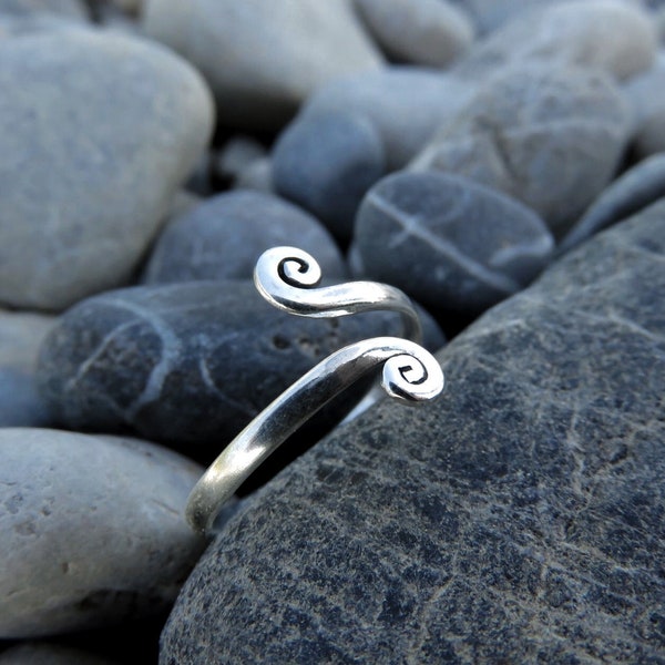 silver toering with spirals